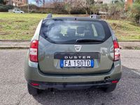 Usata Dacia Duster Lauréate 109 CV (80 kW) 2015 Verde SUV