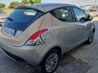 Usata Lancia Ypsilon Gold 69 CV (50 kW) 2012 Grigio Utilitaria