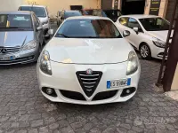 Usata Alfa Romeo Giulietta Exclusive 150 CV (110 kW) 2014 Bianco Utilitaria