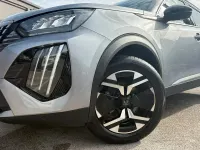 Occasion Peugeot 2008 Allure 102 ch (75 kW) 2025 Gris SUV