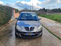 Usata Lancia Ypsilon 95 CV (69 kW) 2004 Argento Utilitaria