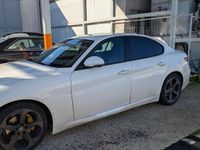 Usata Alfa Romeo Giulia 150 CV (110 kW) 2018 Bianco Coupé