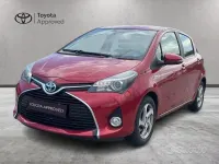 Usata Toyota Yaris Hybrid Active 73 CV (53 kW) 2016 Rosso Berlina