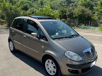 Usata Lancia Musa 95 CV (69 kW) 2005 Marrone Monovolume