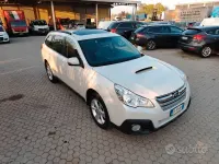 Usata Subaru Outback Trend 150 CV (110 kW) 2014 Bianco Station wagon