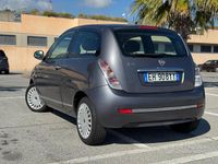 Begagnad Lancia Ypsilon 69 HK (50 kW) 2011 Grå Halvkombi