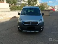 Usata Peugeot Partner Tepee Outdoor 99 CV (72 kW) 2018 Grigio Monovolume