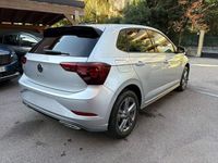 Usata VW Polo R-line 116 CV (85 kW) 2024 Argento Utilitaria