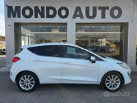 Gebraucht Ford Fiesta Titanium 86 PS (63 kW) 2018 Weiß Kleinwagen