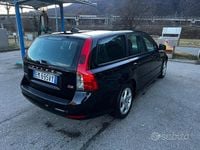 Usata Volvo V50 115 CV (84 kW) 2012 Nero Station wagon