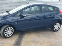 Usata Ford Fiesta 92 CV (67 kW) 2016 Blu Utilitaria