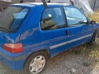 Usata Peugeot 106 50 CV (36 kW) 1998 Bluazzurro Utilitaria