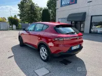 Begagnad Alfa Romeo Tonale Sprint 131 HK (96 kW) 2024 Röd SUV