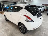 Usata Lancia Ypsilon Silver 69 CV (50 kW) 2023 Bianco Utilitaria