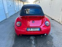 usata VW Beetle 1.6 Cabrio Lim. Red Edt.
