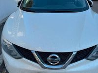 Usata Nissan Qashqai 163 CV (119 kW) 2016 Bianco SUV