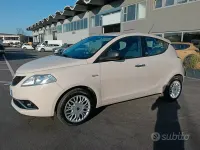 Usata Lancia Ypsilon Silver 69 CV (50 kW) 2017 Beige Utilitaria