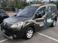 Usata Peugeot TePee Access 92 CV (67 kW) 2012 Nero Station wagon