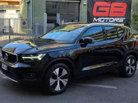 Usata Volvo XC40 Momentum 261 CV (191 kW) 2020 Bianco SUV
