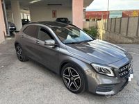 Usata Mercedes GLA200 Premium 151 CV (111 kW) 2019 Grigio SUV