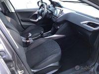 Usata Peugeot 2008 Allure 82 CV (60 kW) 2013 Marrone SUV