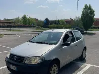 Usata Fiat Punto Active 60 CV (44 kW) 2011 Utilitaria