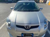 usata Toyota Auris 2.2 D-Cat 5 porte