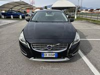 Usata Volvo V60 Momentum 136 CV (100 kW) 2013 Black sapphire Station wagon