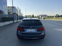 Usata BMW 318 Luxury Line 143 CV (105 kW) 2014 Grigio Station wagon