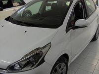 Usata Peugeot 208 92 CV (67 kW) 2016 Bianco Utilitaria