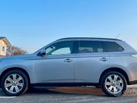 Usata Mitsubishi Outlander Instyle 150 CV (110 kW) 2014 Grigio SUV