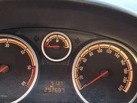 Usata Opel Corsa Edition 95 CV (69 kW) 2013 Berlina