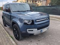 Usata Land Rover Defender SE 200 CV (147 kW) 2021 Blu/azzurro SUV