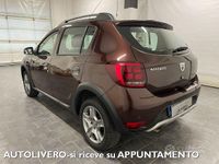 Usata Dacia Sandero Stepway 90 CV (66 kW) 2018 Marrone Berlina