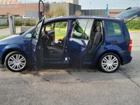 Käytetty VW Touran 105 HP (77 kW) 2007 Sininen Tila-auto