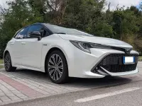 Usata Toyota Corolla Style 98 CV (72 kW) 2019 Bianco Berlina