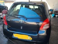 Usata Toyota Yaris 90 CV (66 kW) 2008 Nero Utilitaria