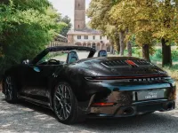 Usata Porsche 911 Carrera Cabriolet 394 CV (289 kW) 2025 Jet black metallic Cabrio