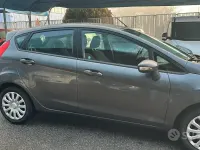 Usata Ford Fiesta Titanium 60 CV (44 kW) 2016 Grigio Utilitaria