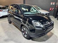 Usata Fiat Panda Cross Cross 69 CV (50 kW) 2023 Nero metallizzato Utilitaria