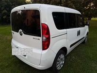 Usata Opel Combo Life 120 CV (88 kW) 2012 Bianco Furgone