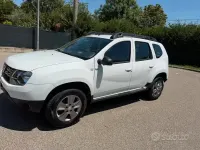 Usata Dacia Duster 109 CV (80 kW) 2017 Bianco SUV