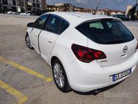 usata Opel Astra 1.4 turbo benzina