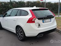 Usata Volvo V60 Dynamic 120 CV (88 kW) 2018 Bianco Station wagon