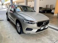 Usata Volvo XC60 Business Edition 235 CV (172 kW) 2019 Sahara beige met. SUV