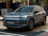 Nuova VW Tiguan Elegance 150 CV (110 kW) 2025 Nightshade blue metallizzato SUV