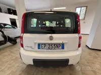 Gebraucht Fiat Panda 4x4 75 PS (55 kW) 2012 Weiß Kleinwagen