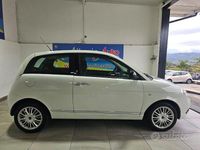 Usata Lancia Ypsilon Platinum 75 CV (55 kW) 2011 Bianco Utilitaria