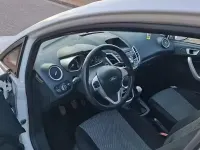 Gebraucht Ford Fiesta 82 PS (60 kW) 2012 Weiß Limousine
