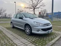 Usata Peugeot 206 GT 135 CV (99 kW) 1999 Utilitaria